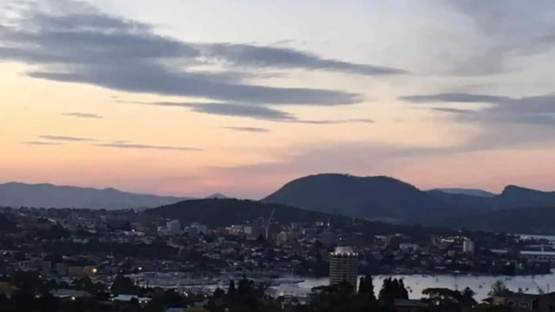 The View 2 Bed Unit With Stunning Hobart Outlook Lägenhet